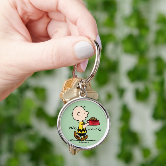 Jordnötter | Charlie Brown med Snoopy's Dish Rund Silverfärgad Nyckelring (Hand)