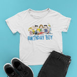 Jordnötter | Charlie Brown och Gang Birthday Boy T Shirt<br><div class="desc">Firar din födelsedag med den här toppen söta Birthday Boy-skjortan med Charlie Brown och hela Peanuts Gang! Anpassa genom att lägga till egen anpassningsbar!</div>