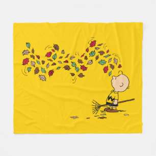 Jordnötter   Charlie Brown Raking Löv Fleecefilt