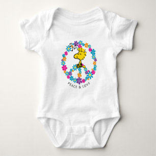 Jordnötter   Fredstecken av trävaror T Shirt