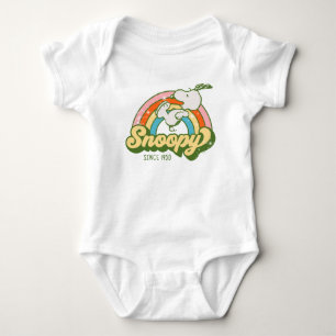 Jordnötter   Gnistra av noopy Regnbåge T Shirt
