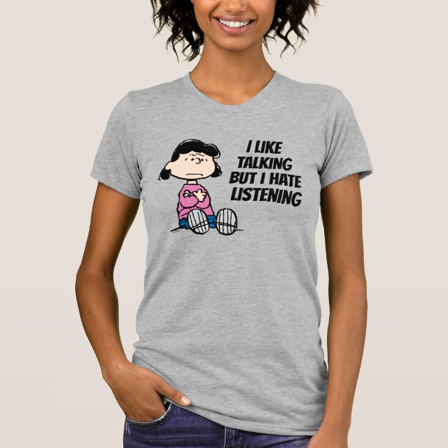 Jordnötter | Lucy With Arm Crossed T Shirt (Framsida)