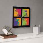 Jordnötter | Modern pop Art Snoopy Fyrkantig Klocka<br><div class="desc">Ta en titt på den här färgstarka popkonsformen stil Jordnötter med snoopy.</div>