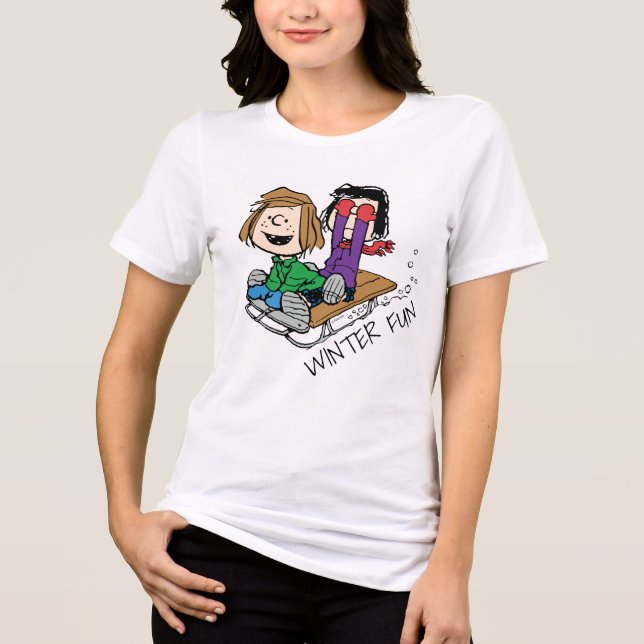 Jordnötter | Peppermynt Patty & Marcie Sled Riding T Shirt (Framsida)