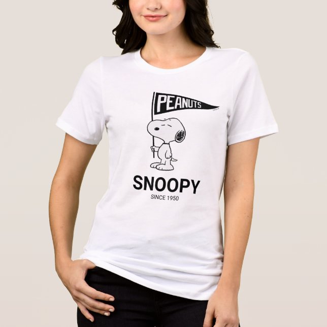 Jordnötter | Snoopy Athletic Department T Shirt (Framsida)