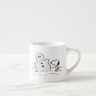 Jordnötter Snoopy Bygger A Snögubbe Espressomugg