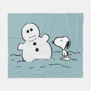 Jordnötter Snoopy Bygger A Snögubbe Fleecefilt