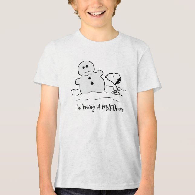 Jordnötter | Snoopy Bygger A Snögubbe T Shirt (Framsida)