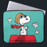 Jordnötter | Snoopy flygande Ace Laptop Fodral<br><div class="desc">Den här söta jordnötsdesignen har Snoopy som det Världskrig jag flyger på för att ta på mig Red Baron of Tyskland.</div>