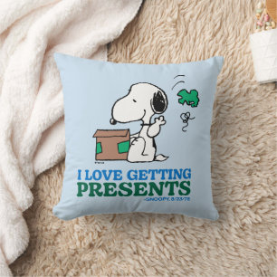 Jordnötter   Snoopy I Kärlek Komma Presenter Kudde