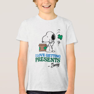 Jordnötter   Snoopy I Kärlek Komma Presenter T Shirt