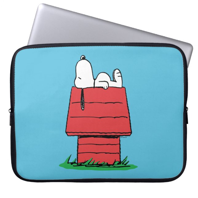 Jordnötter | Snoopy Napping Laptop Fodral (Framsidan)
