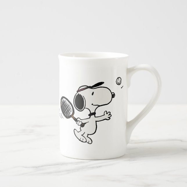 Jordnötter | Snoopy Plays Tennis Benporslin Mugg (Höger)