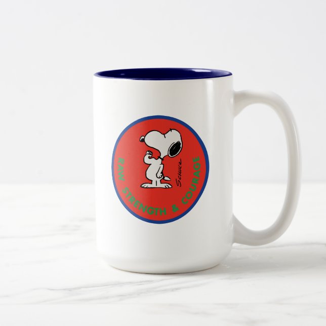 Jordnötter | Snoopy Raw Strength & Courage Badge Två-Tonad Mugg (Höger)