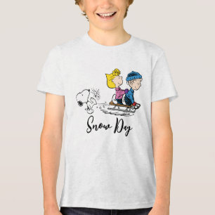 Jordnötter Snoopy, Sally & Linus Sled Riding T Shirt