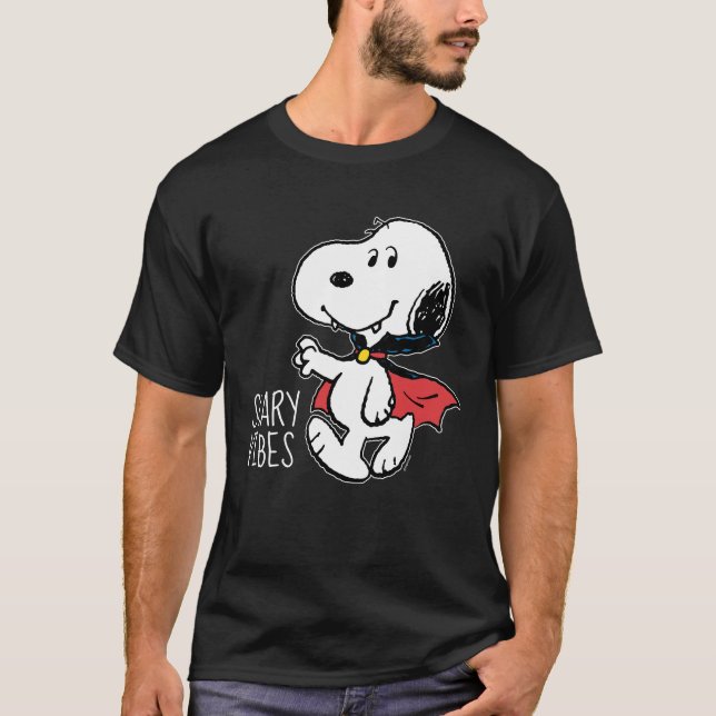 Jordnötter | Snoopy Smiling Vampire T Shirt (Framsida)