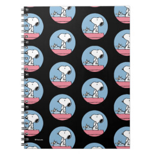 Jordnötter   Snoopy vid skrivmaskinen Anteckningsbok
