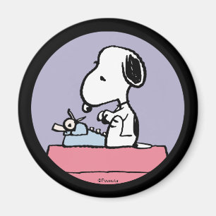 Jordnötter Snoopy vid Typewriter Magnet