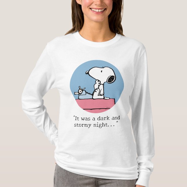 Jordnötter | Snoopy vid Typewriter T Shirt (Framsida)