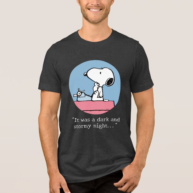 Jordnötter | Snoopy vid Typewriter T Shirt (Framsida)