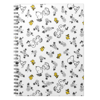 Jordnötter | Snoopy & Woodstock B&W Flower Mönster Anteckningsbok