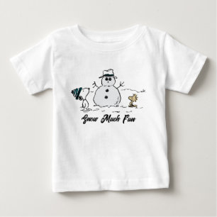 Jordnötter   Snoopy & Woodstock Bygger A Snögubbe T Shirt