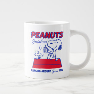 Jordnötter   Snoopy & Woodstock Hänging runt omkri Jumbo Mugg