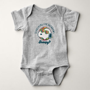 Jordnötter   Solglasögon av noopy Rainbow Heart T Shirt