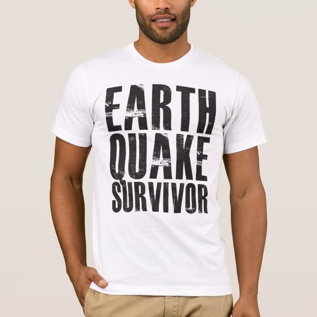 Jordskalvöverlevande - svart t-shirt (Framsida)