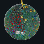 Jordträdgård w Solros by Klimt, Vintage Flowers Julgransprydnad Keramik<br><div class="desc">Gustav Klimt är en vintage av blommigten Viktorian Era Symbolism bra art. En naturscen med olika blommor och solblommor i en trädgård på en gård. Om konstnären: Gustav Klimt (1862-1918) var en österrikisk symbolmålare och en av de mest framstående medlemmarna i rörelsen Wien Art nouveau.</div>
