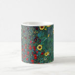 Jordträdgård w Solros by Klimt, Vintage Flowers Kaffemugg<br><div class="desc">Gustav Klimt är en vintage av blommigten Viktorian Era Symbolism bra art. En naturscen med olika blommor och solblommor i en trädgård på en gård. Om konstnären: Gustav Klimt (1862-1918) var en österrikisk symbolmålare och en av de mest framstående medlemmarna i rörelsen Wien Art nouveau.</div>