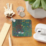 Jordträdgård w Solros by Klimt, Vintage Flowers Nyckelring<br><div class="desc">Gustav Klimt är en vintage av blommigten Viktorian Era Symbolism bra art. En naturscen med olika blommor och solblommor i en trädgård på en gård. Om konstnären: Gustav Klimt (1862-1918) var en österrikisk symbolmålare och en av de mest framstående medlemmarna i rörelsen Wien Art nouveau.</div>