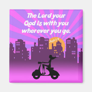 Joshua 1:9flicka på sparkcykeln w/Skyline - Magnet