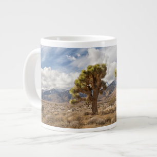 Joshua Träd i Desert Jumbo Mugg