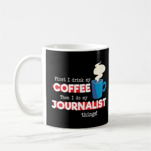 Journalister och kaffeavskrivning kaffemugg