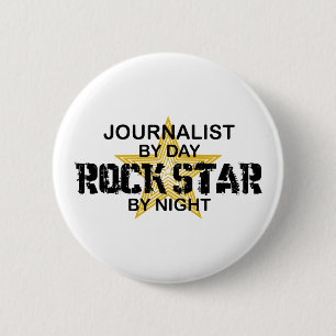 Journalistrockstjärna vid natt knapp