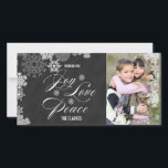 JOY KÄRLEK PEACE HELGDAG PHOTO-KORT | CHALKBOARD JULKORT<br><div class="desc">JOY KÄRLEK PEACE HELGDAG PHOTO-KORT | CHALKBOARD by ELKE CLARKE© "WISHING you JOY,  KÄRLEK AND FRED".  Snygg snöflingor mönster och foto. Kontakta butiksägaren för annat färg.</div>