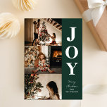 Joy Modern Grönt jul 3 Photo Collage Julkort<br><div class="desc">Joy Modern Grönt jul 3 Photo Collage Helgdag Card. Skicka semesterhälsningar i anpassade och personlig till vänner,  kolleger och familj i enkla,  chic,  elegant och moderna fotodesignkort,  naturliga minimalistiska stil-kort! Under kalligrafin visas anpassningsbar hälsning-meddelandet i modern typografi.</div>