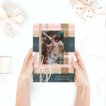 Joy | Modern Grönt- och Rosa vattenfärgfoto med fä Julkort<br><div class="desc">Skicka din familj och dina vänner lite helgdag glädje med vår moderna och snyggt rosa,  grönt och guld som har ett mönster-fotokort. Utformningen har vår ursprungliga plaid mönster-design med "Joy"-skriptövertäckning. Anpassa med ditt eget speciella familjefoto,  Julhälsningar,  namnteckning familj och år. Ursprungliga vattenfärger pläderar teckningar efter Moodthology Papery.</div>