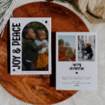 Joy & Peace Minimalist White Arch Julkort<br><div class="desc">Vitaktigt och minimalt fotokort för helgdag med ett vitt ram med en typografisk text som säger "glädje och fred". Du kan lägga till totalt 3 foton på det här kortet på framsidan och baksidan.</div>