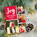 Joy Red Brushing Script Photo Collage Julkort<br><div class="desc">Lodräts helgdag-fotokortsdesign har en fin röd bakgrund (kan anpassas) och snyggten "Joy"-skript med borstad text. Anpassa anpassningsbarna till din familj namn och år och lägg till dina fyra (4) favoritfoton i fotosamlingsmallen. En mönster av vita snöbitar visas på kortets baksida. Fotografi © Storytree Studios,  Stanford,  CA</div>
