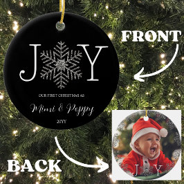 Joy Snowflake vår första jul som morföräldrar Julgransprydnad Keramik
