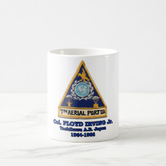 Jr.-mugg för Col.Floyd Irving Kaffemugg