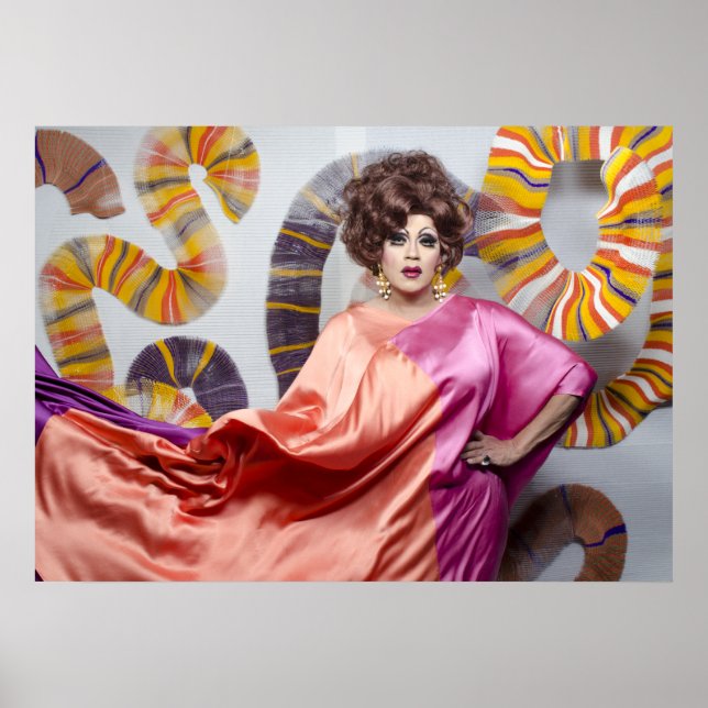 Juanita MORE! Poster (Framsidan)