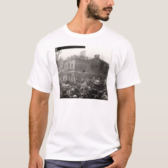 Jubileeprocession i Whitehall, 1887 T-shirt (Framsida)