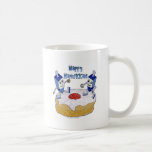 Judaica Lycklig Hanukkah Dancing Dreidels Doughnut Kaffemugg<br><div class="desc">Du tittar på Lee Hiller-designsamlingen av Hem- och Office Decor,  Apparel,  Gifts and Collectibles. Utformningen omfattar Lee Hiller Photography och Mixed Media Digital Art Collection. Du kan visa hennes naturfotografi på http://HikeOurPlanet.com/ och följa hennes vandrande blogg i Hett Vår nationalpark.</div>