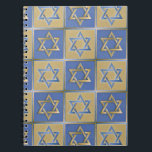 Judaica Star David Metall Guld Blue Anteckningsbok Med Spiral<br><div class="desc">Du visar Lee Hiller Design Collection. Apparatur,  gåvor och samlarföremål Lee Hiller Photography eller Digital Art Collection. Du kan visa hennes naturfotografi på http://HikeOurPlanet.com/ och följa hennes vandrande blogg i Hett Vår nationalpark.</div>