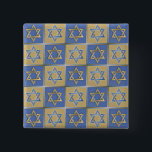 Judaica Star David Metall Guld Blue Knapp<br><div class="desc">Du visar Lee Hiller Design Collection. Apparatur,  gåvor och samlarföremål Lee Hiller Photography eller Digital Art Collection. Du kan visa hennes naturfotografi på http://HikeOurPlanet.com/ och följa hennes vandrande blogg i Hett Vår nationalpark.</div>