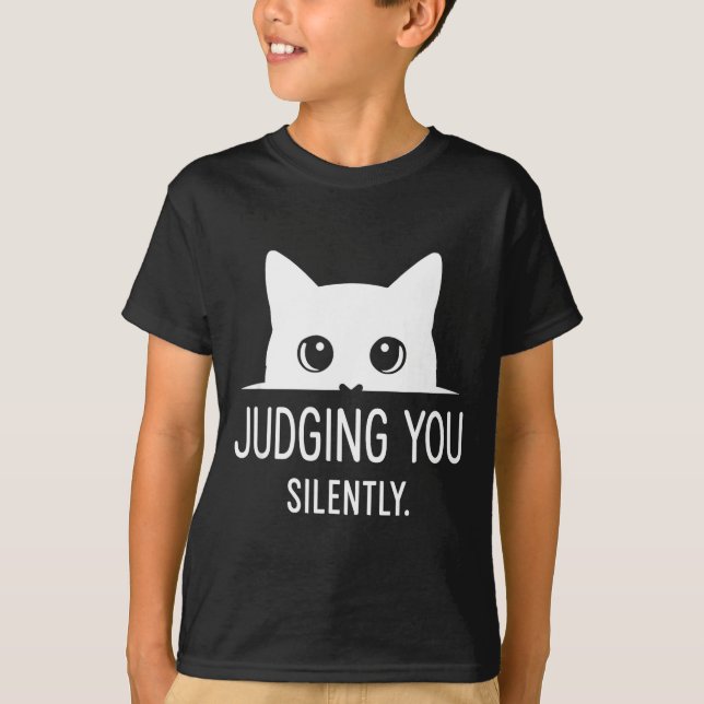 Judging You Silently - Funny Cat  T Shirt (Framsida)