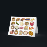 Judisk matlagning Kök Högtidlig middagsmat Print Kort<br><div class="desc">Designen visar en originalillustration av ett urval av populära maträtter inom den judiska matlagningen,  inklusive: babka,  bagel med cream cheese och lax,  rugelach,  blåbärsblintzes,  hamantash,  reubensmack,  kosher-dill-pickle,  matzah,  spenatknish,  shakshuka,  "everything"-bagel,  kokosmakron,  israelisk sallad,  kugel,  bourekas,  nödbiff,  latkes med crème fraîche,  matzoballsoppa,  sufganiyah och en fläta challahbröd.</div>